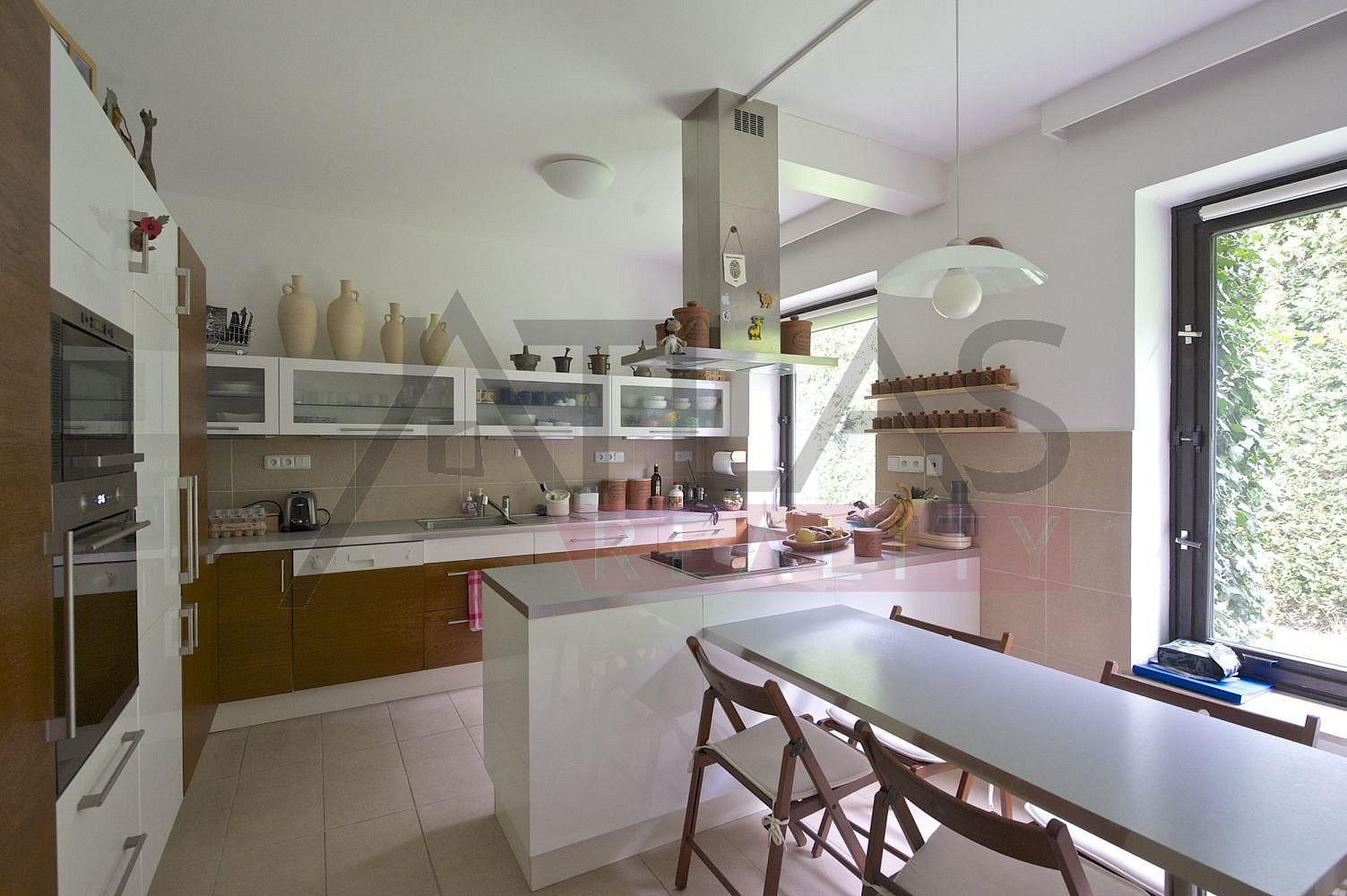 Rodinný dům · 417 m² · Praha - Kunratice, okres Praha 4, Hlavní město Praha - 4