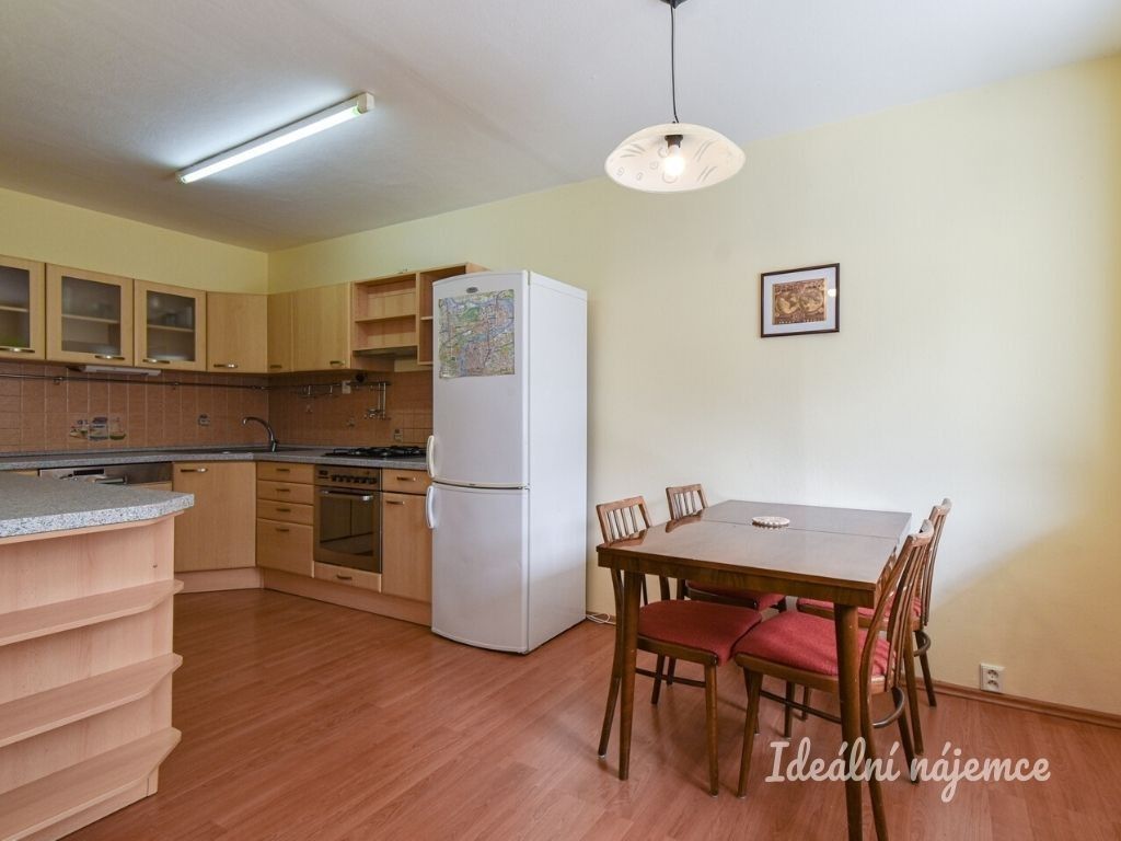 3+1, Neustupného, Praha, 76 m²