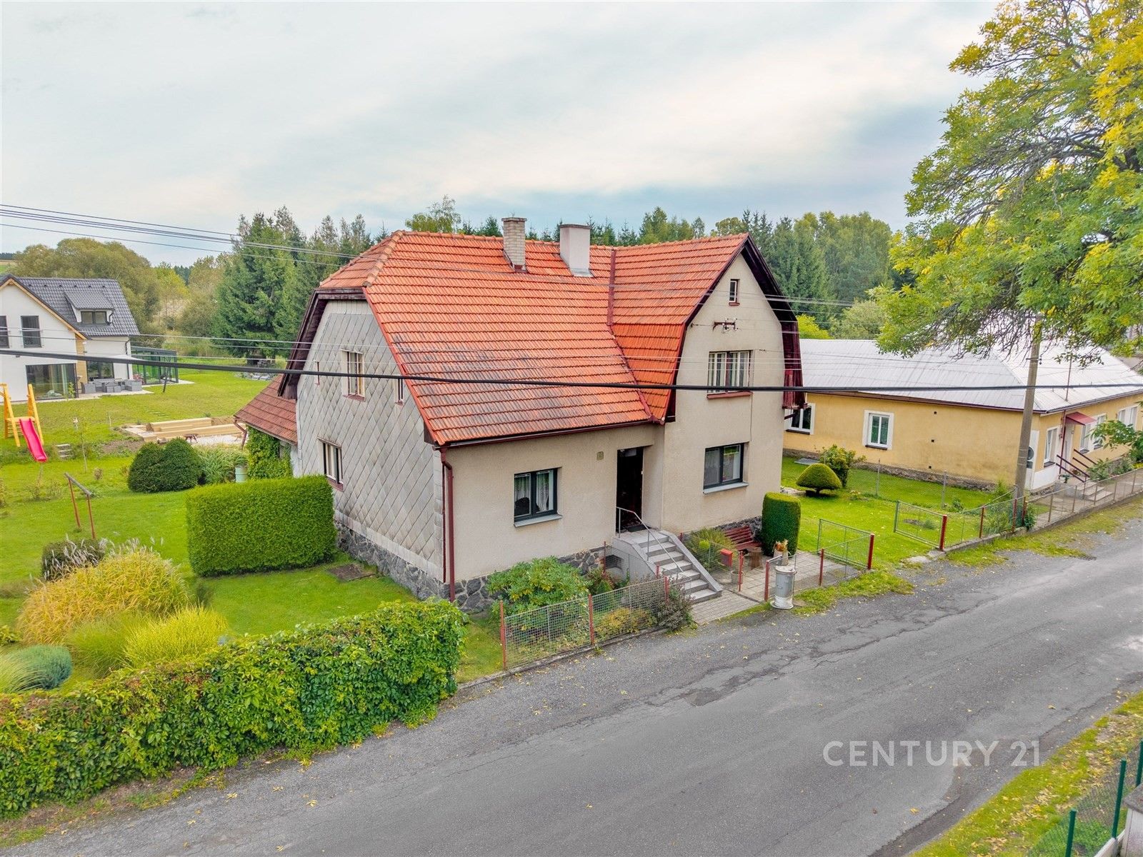 Prodej rodinný dům - Jedlová, 260 m²