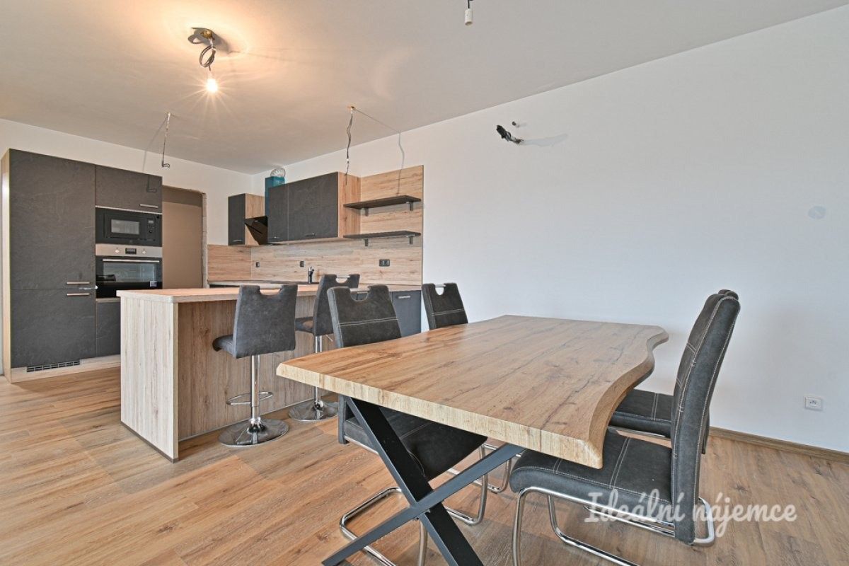 3+kk, Mokrá, Mokrá-Horákov, 114 m²