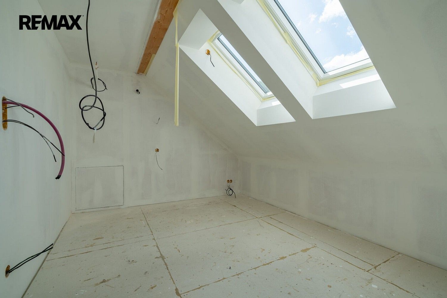 Prodej rodinný dům - Tovární, Jablonné v Podještědí - Markvartice, okres Liberec, 130 m² - 5