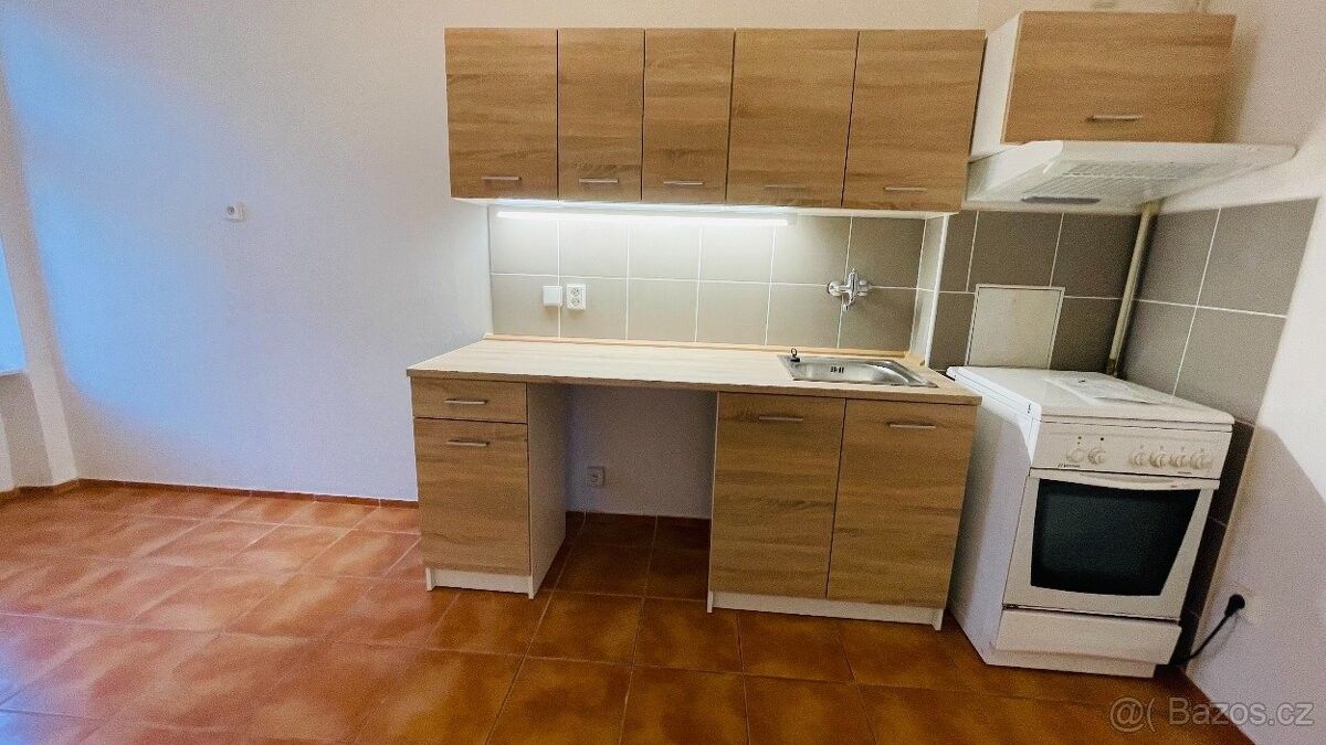 Pronájem byt - Jihlava, 586 01