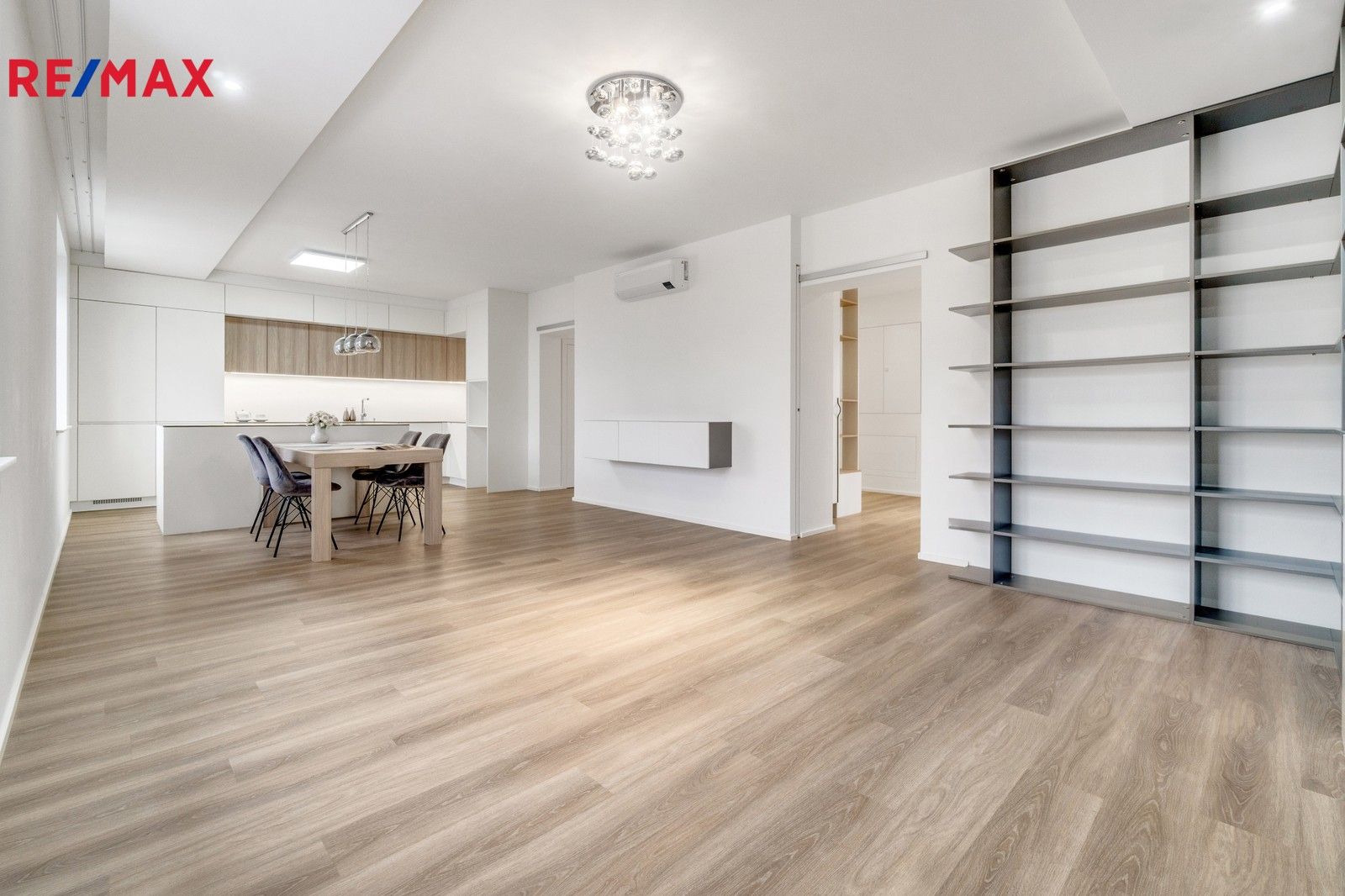 Prodej byt 3+kk - Huťská, Praha, 104 m²