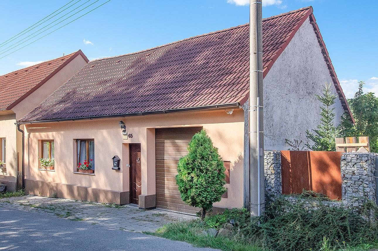 Rodinné domy, Borovany - Radostice, okres České Budějovice, 142 m² - 2