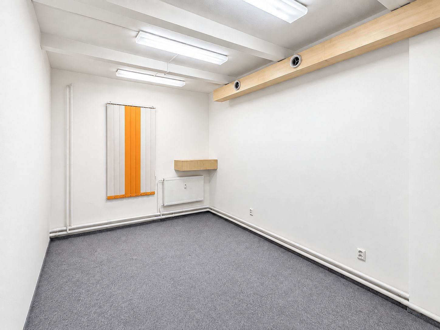 Kanceláře, S. K. Neumanna, Hradec Králové, 60 m² - 2