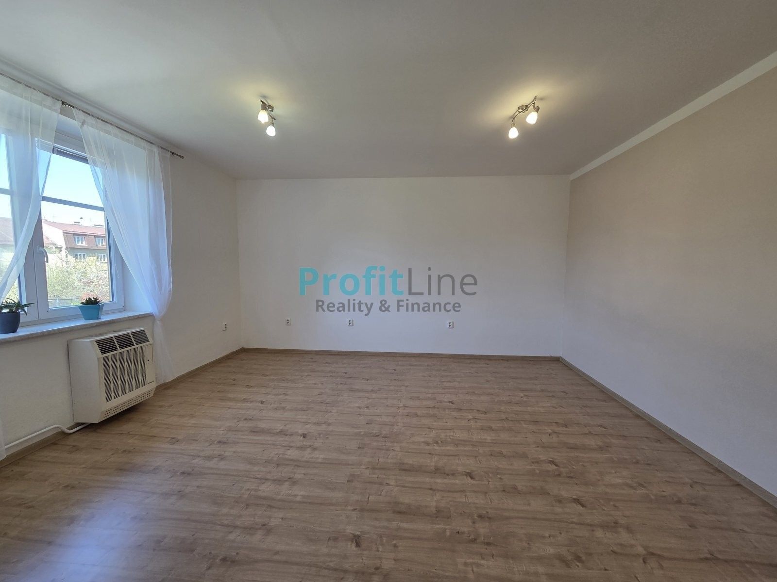 Pronájem byt 1+1 - Myslbekova, Šumperk, 40 m² - 2
