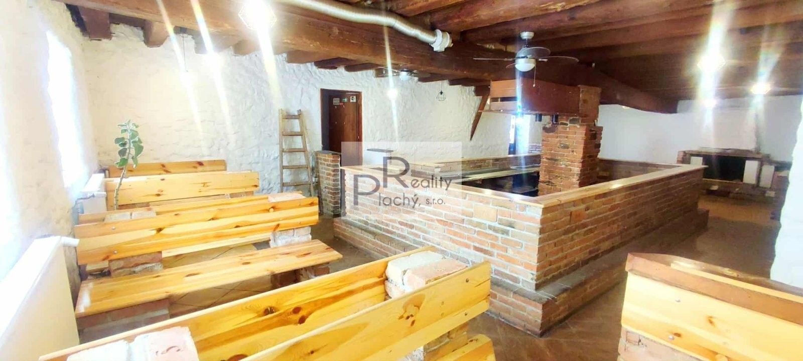 Pronájem obchodní prostory - Znojmo, 300 m² - 5
