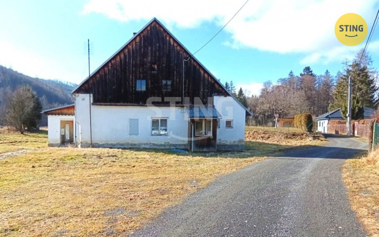 Rodinné domy, Karlovice, 157 m² - 1
