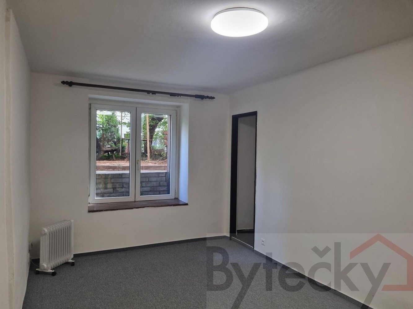 Pronájem byt 1+1 - Srbínská, Praha 10 - Strašnice, 25 m² - 5
