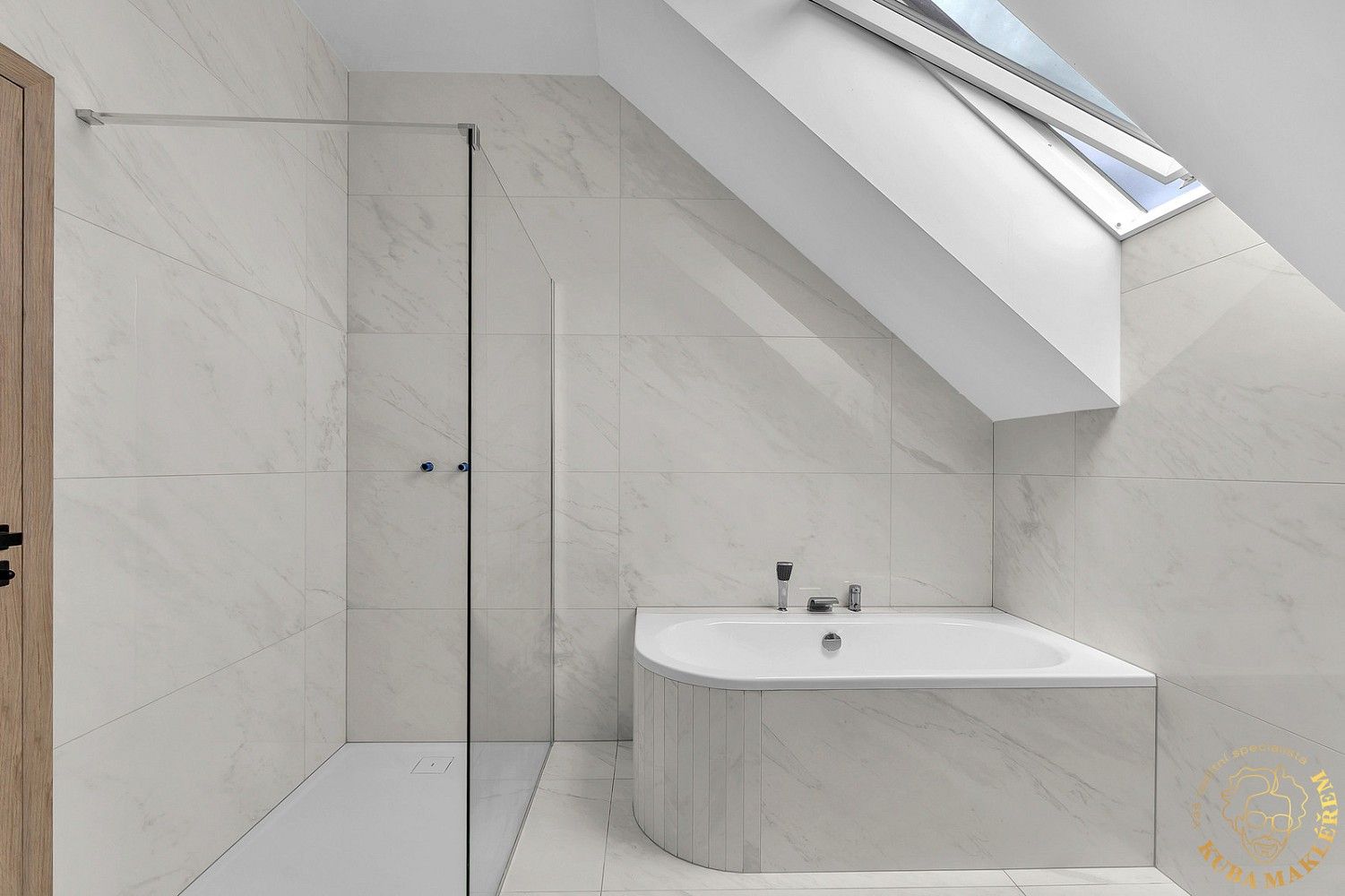 Rodinný dům · 219 m² · Vykáň, okres Nymburk - 3