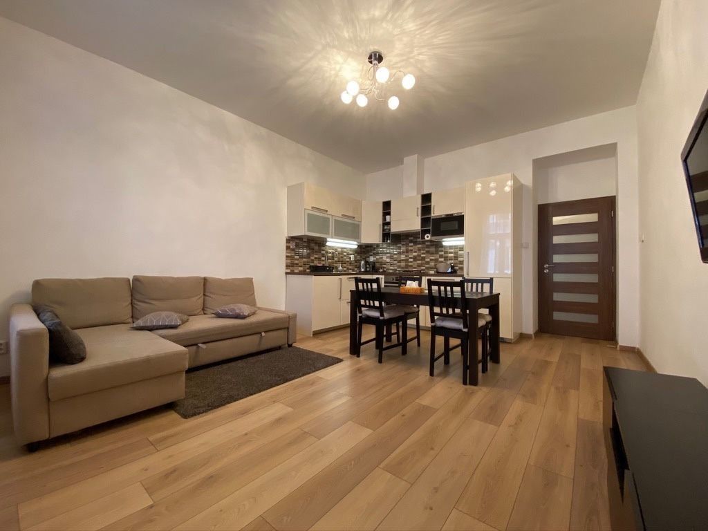 2+kk, Blahníkova, Praha - Žižkov, 40 m² - 2