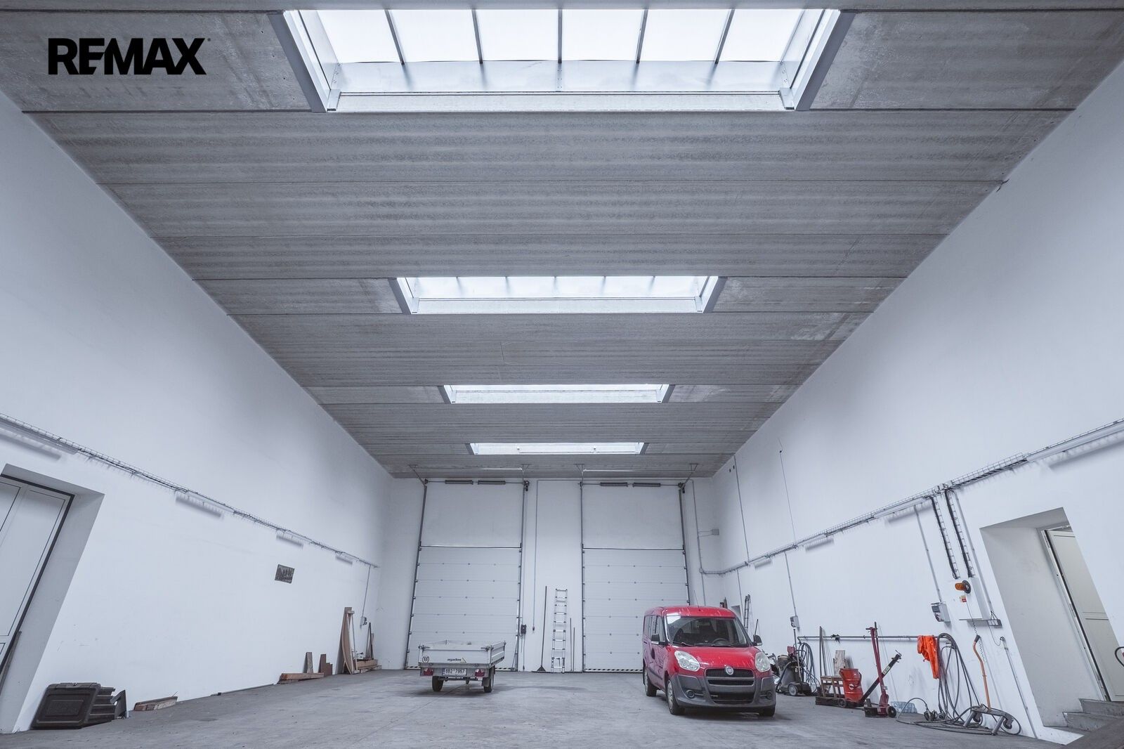 Výrobní prostory · 2 224 m² · Za tratí 434, Okříšky - 3