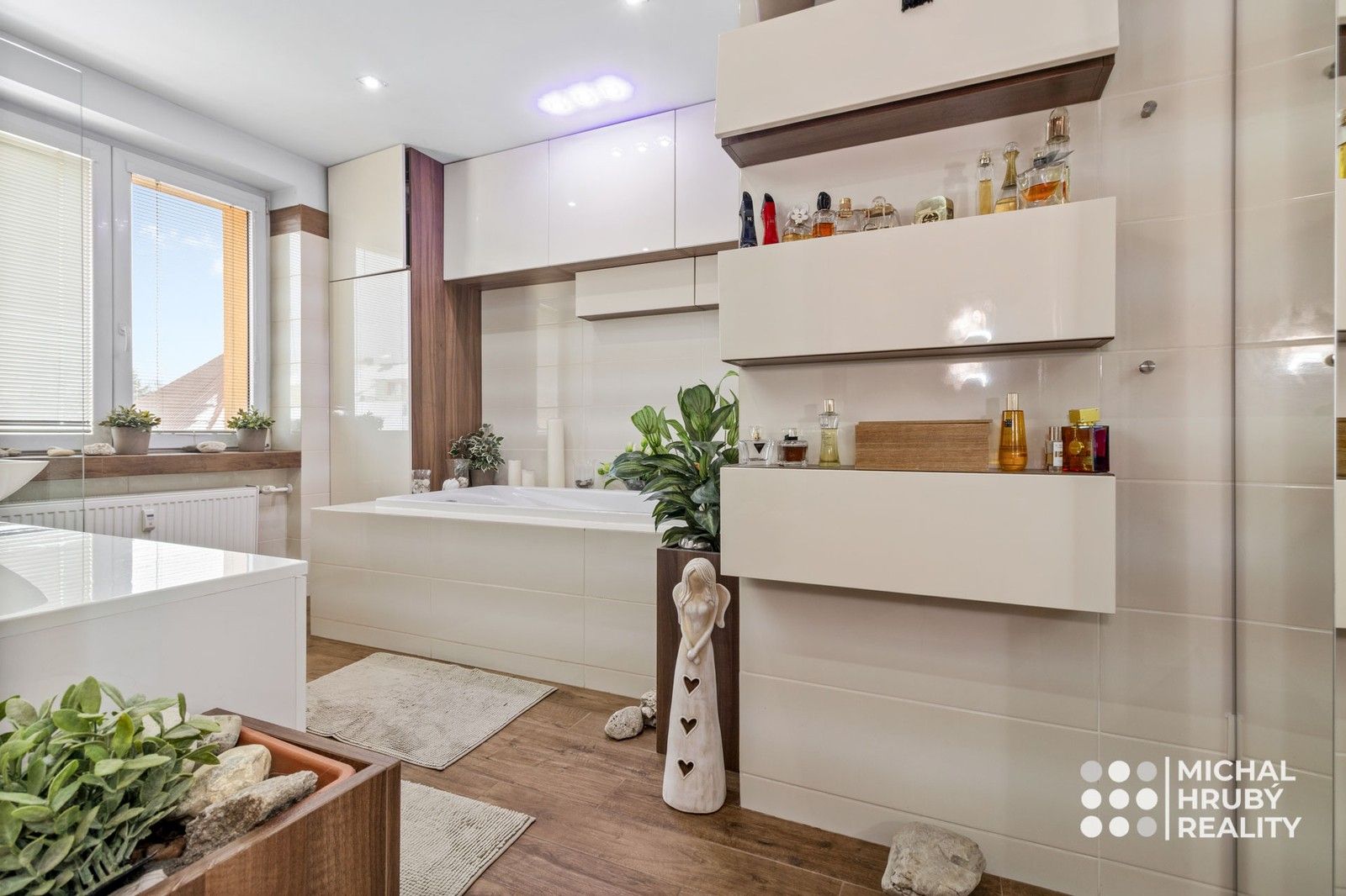 Prodej byt 2+kk - Vrázova, Ostrava, 79 m²