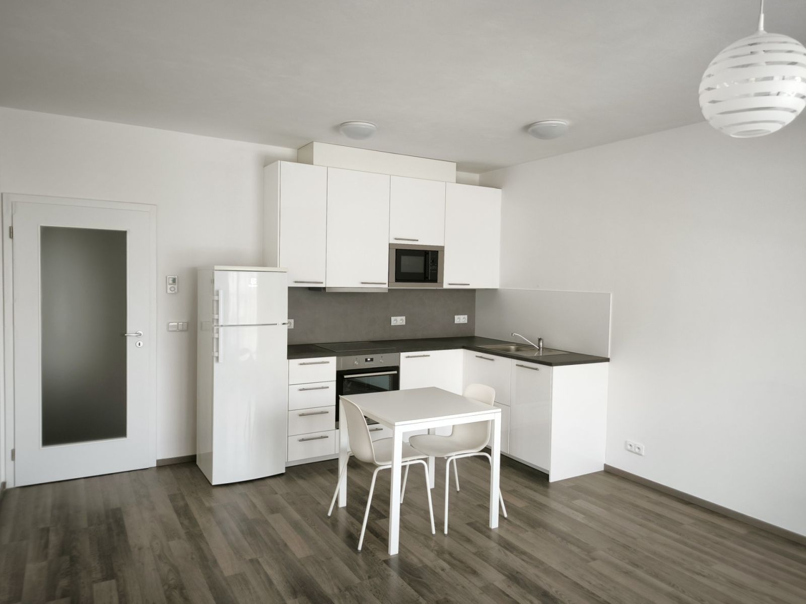 2+kk, Jindřicha Bubeníčka, Praha - Uhříněves, 48 m² - 1
