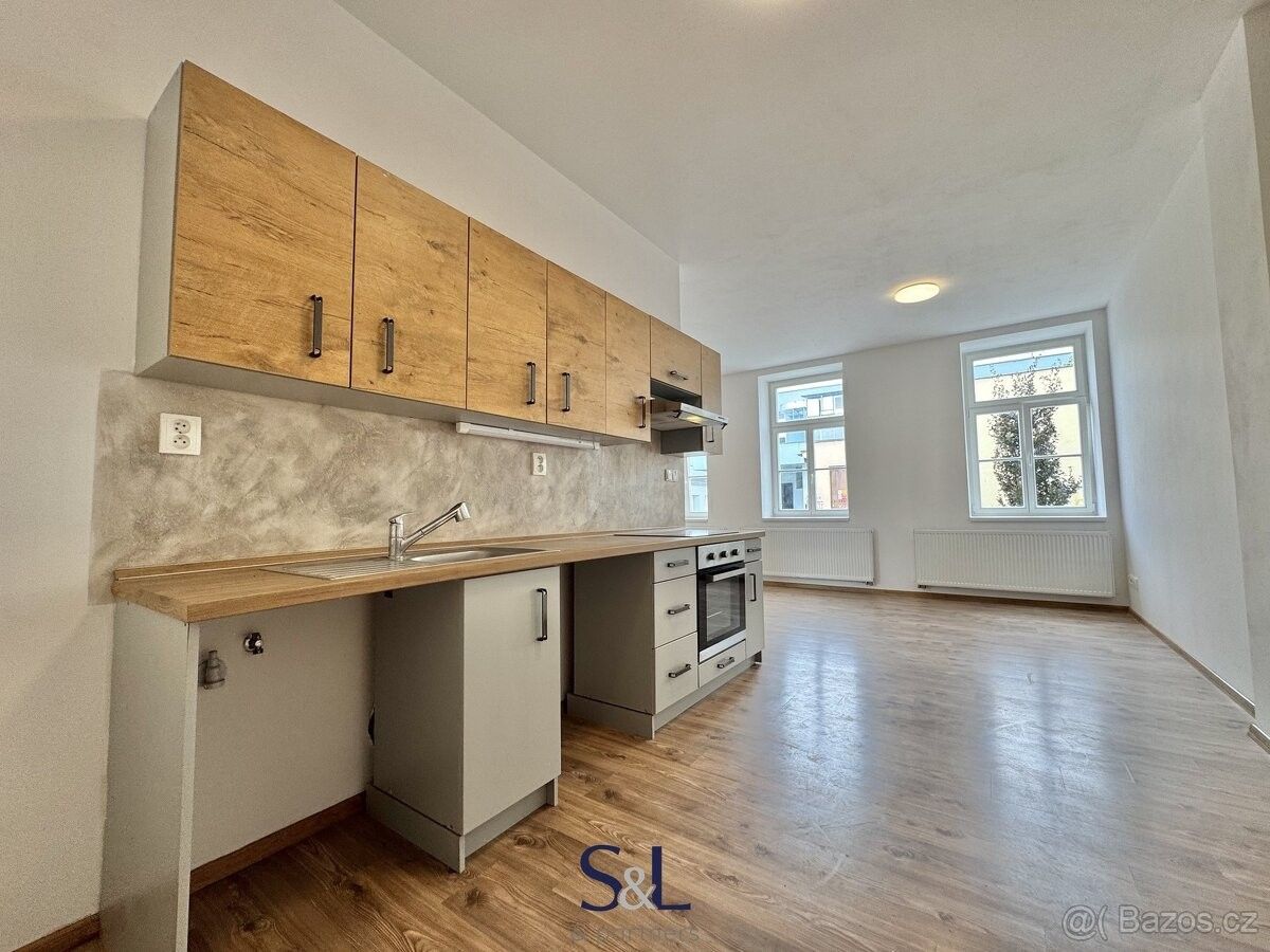 Pronájem byt - Nový Bor, 473 01