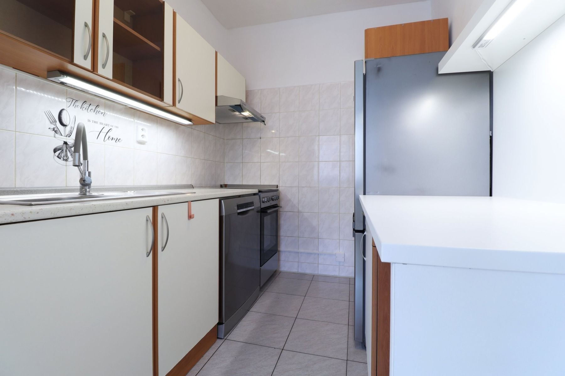 Pronájem byt 1+kk - Vít. Nezvala, Kladno - Kladno, Středočeský kraj, 33 m² - 2