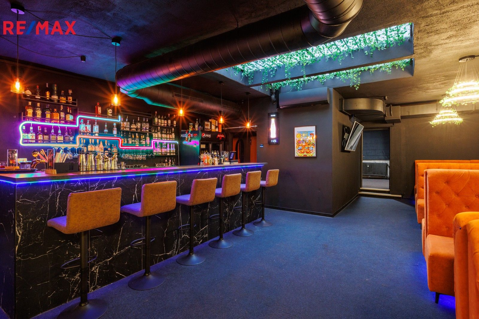 Restaurace, Sokolovská, Karlovy Vary, 156 m²