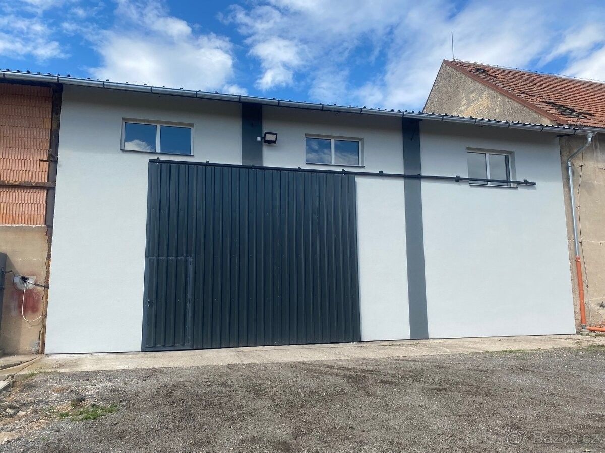 Sklady, Bukovka, 533 41