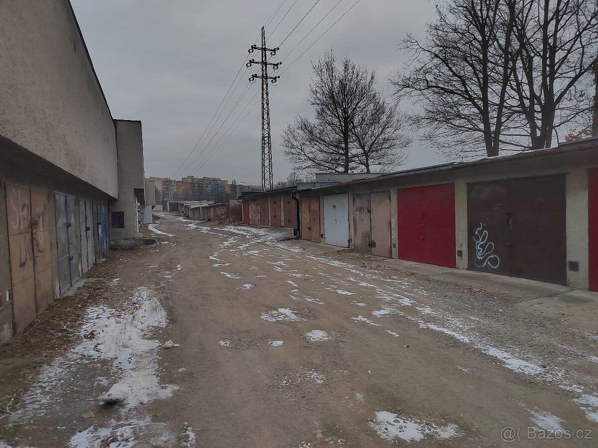 Garáže, Ostrava, 708 00