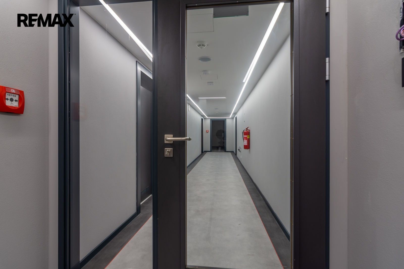 Obchodní prostory · 198 m² · Tusarova, Praha Holešovice - 4