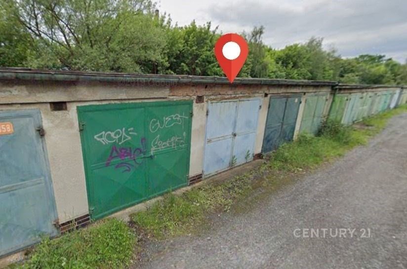 Prodej garáž - Ouvalova, Slaný, 19 m²