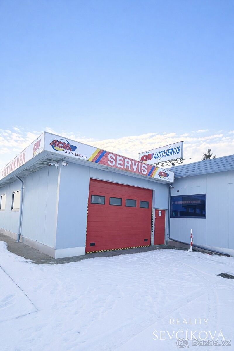 Sklady, Hradec Králové, 500 02