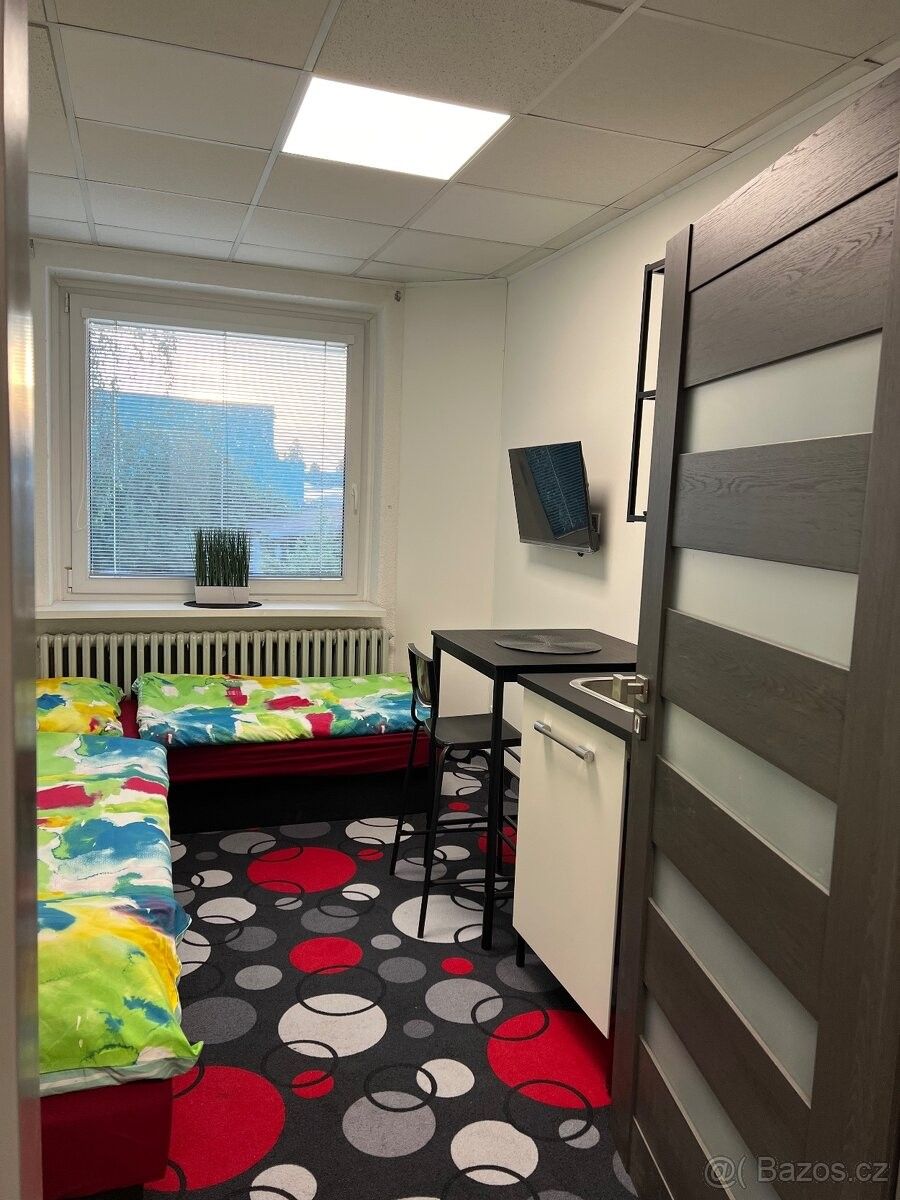 Pronájem byt - Holice v Čechách, 534 01