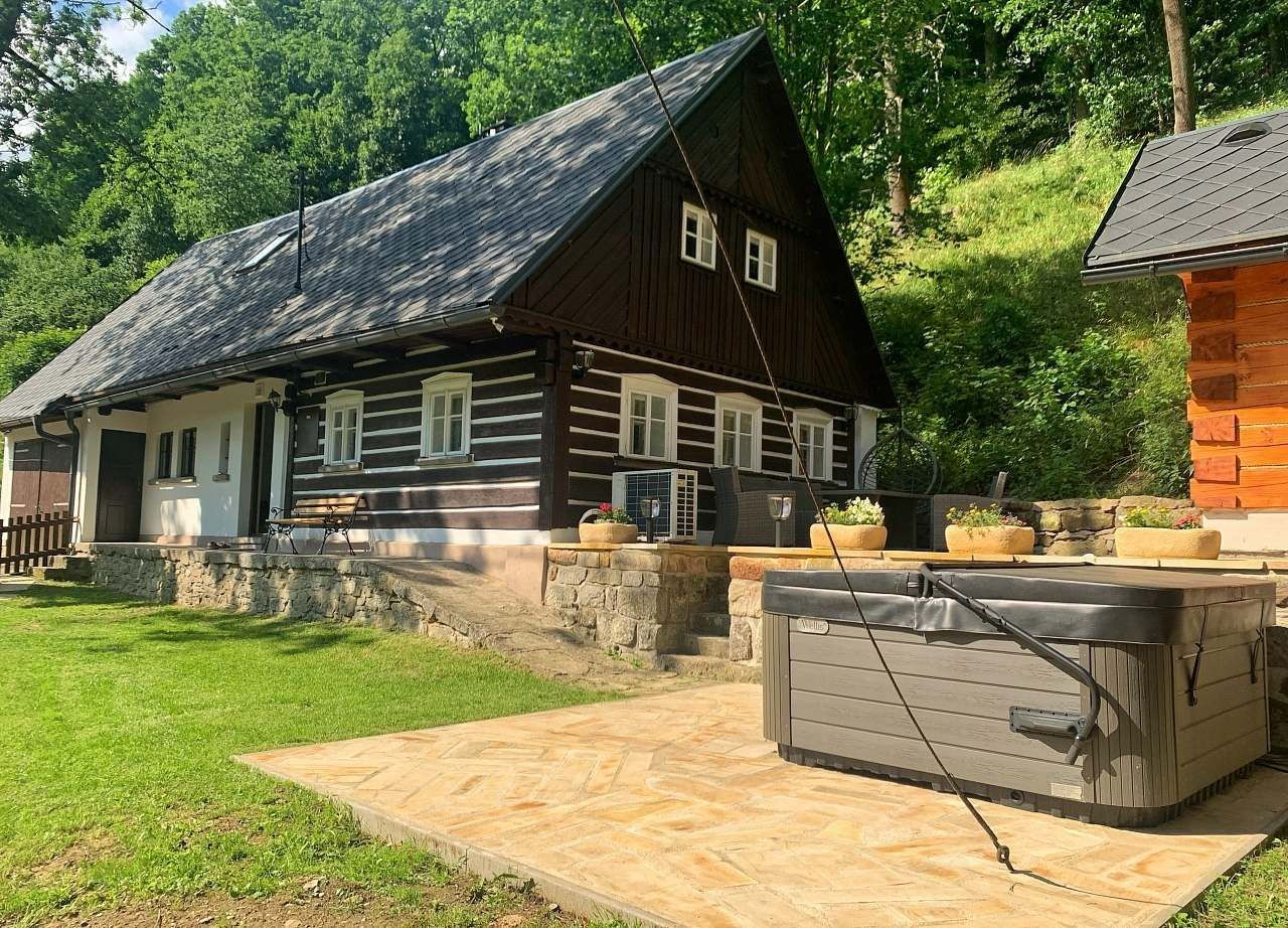 Chaty, Česká Metuje - Metujka, Královéhradecký kraj