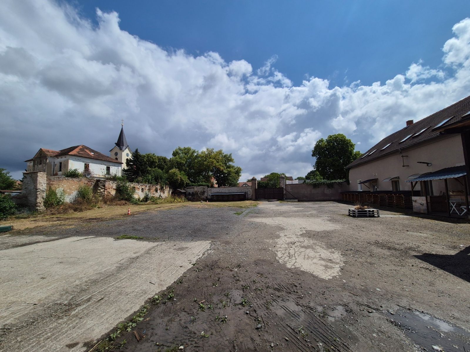 Obchodní prostory · 510 m² · Náves sv. Petra a Pavla, Zlatníky-Hodkovice - Zlatníky u Prahy, Středočeský kraj - 3