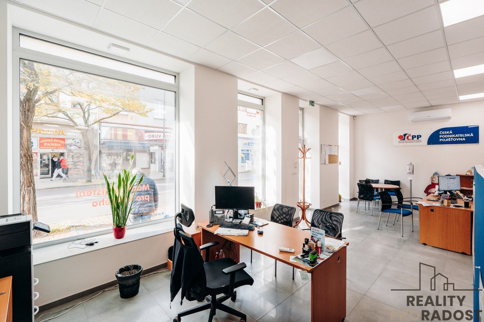 Pronájem obchodní prostory - Národní třída, Hodonín, 119 m²