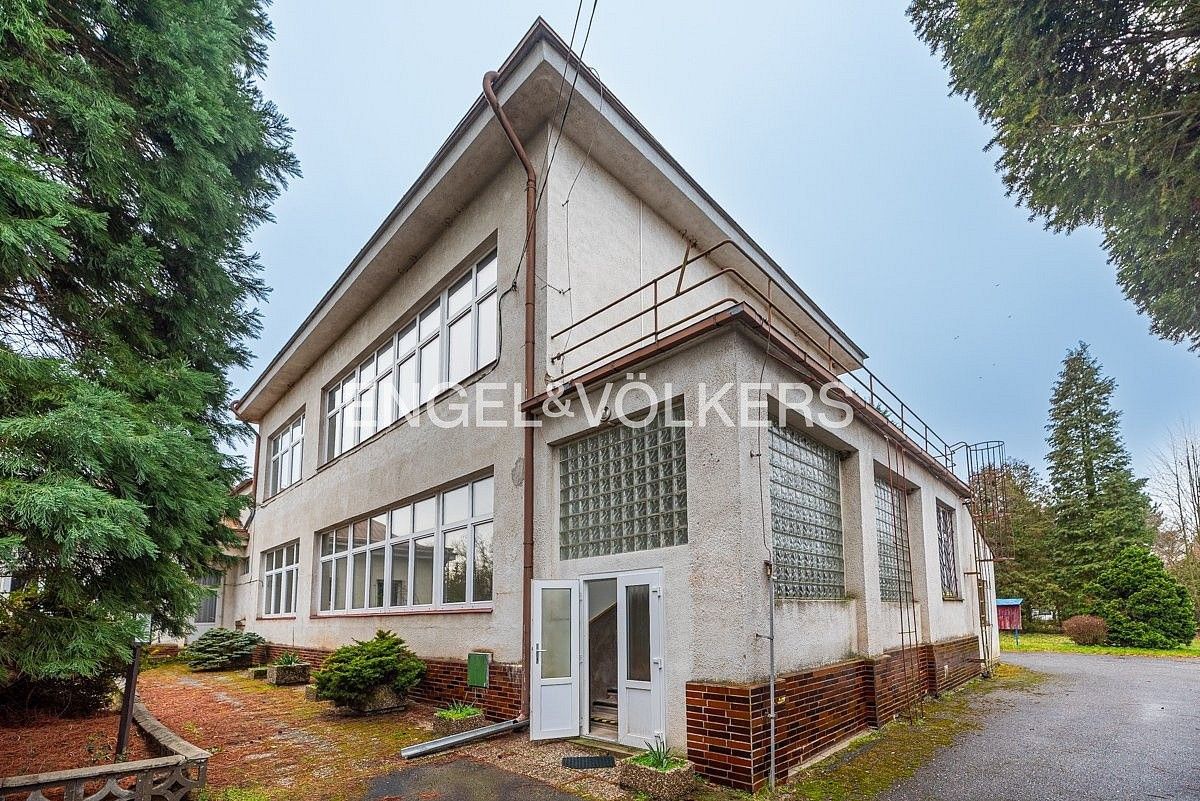 Kanceláře, Kanina, okres Mělník, Středočeský kraj, 870 m² - 1