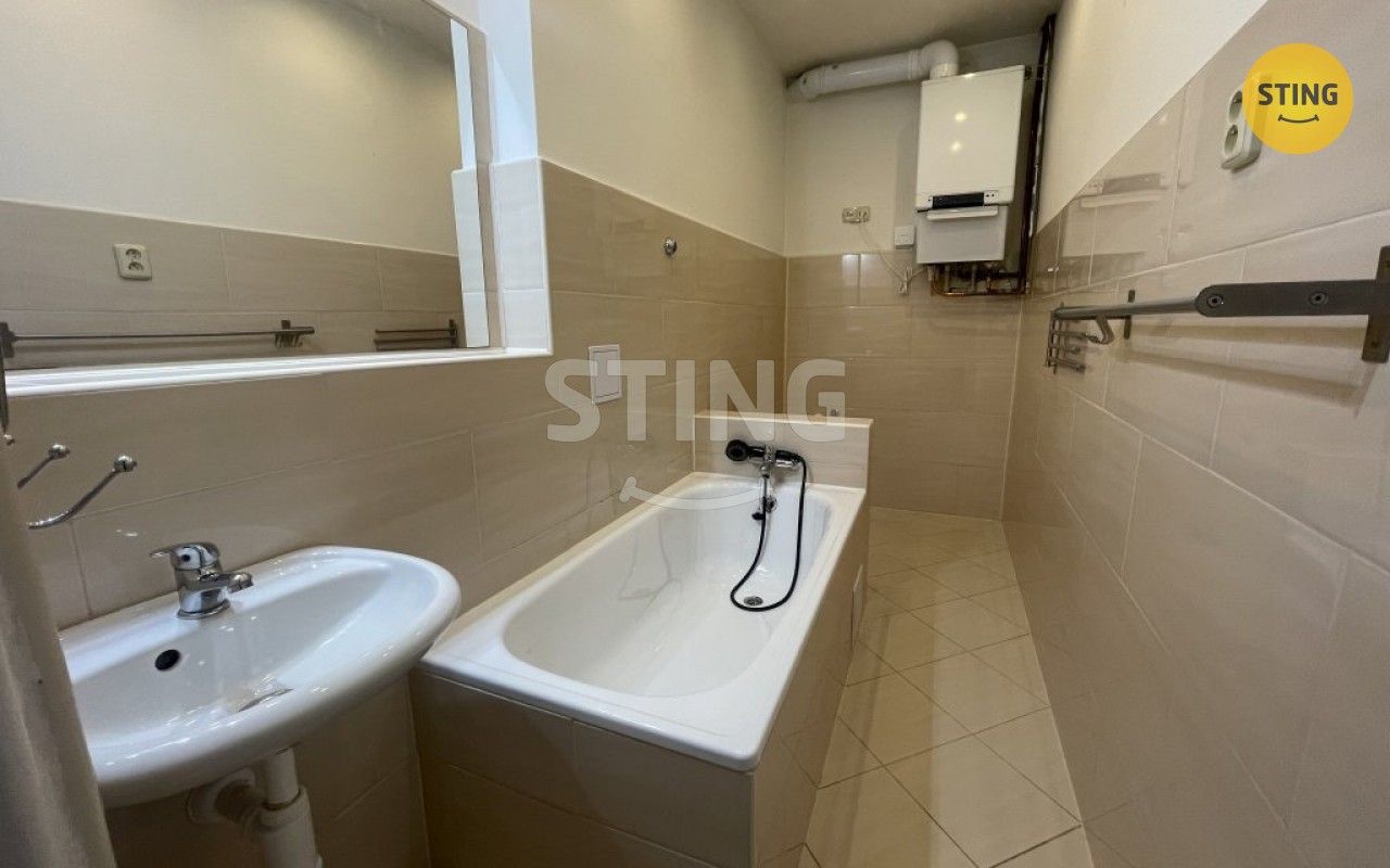 Pronájem byt 1+1 - Poděbradova, Ostrava, 50 m²