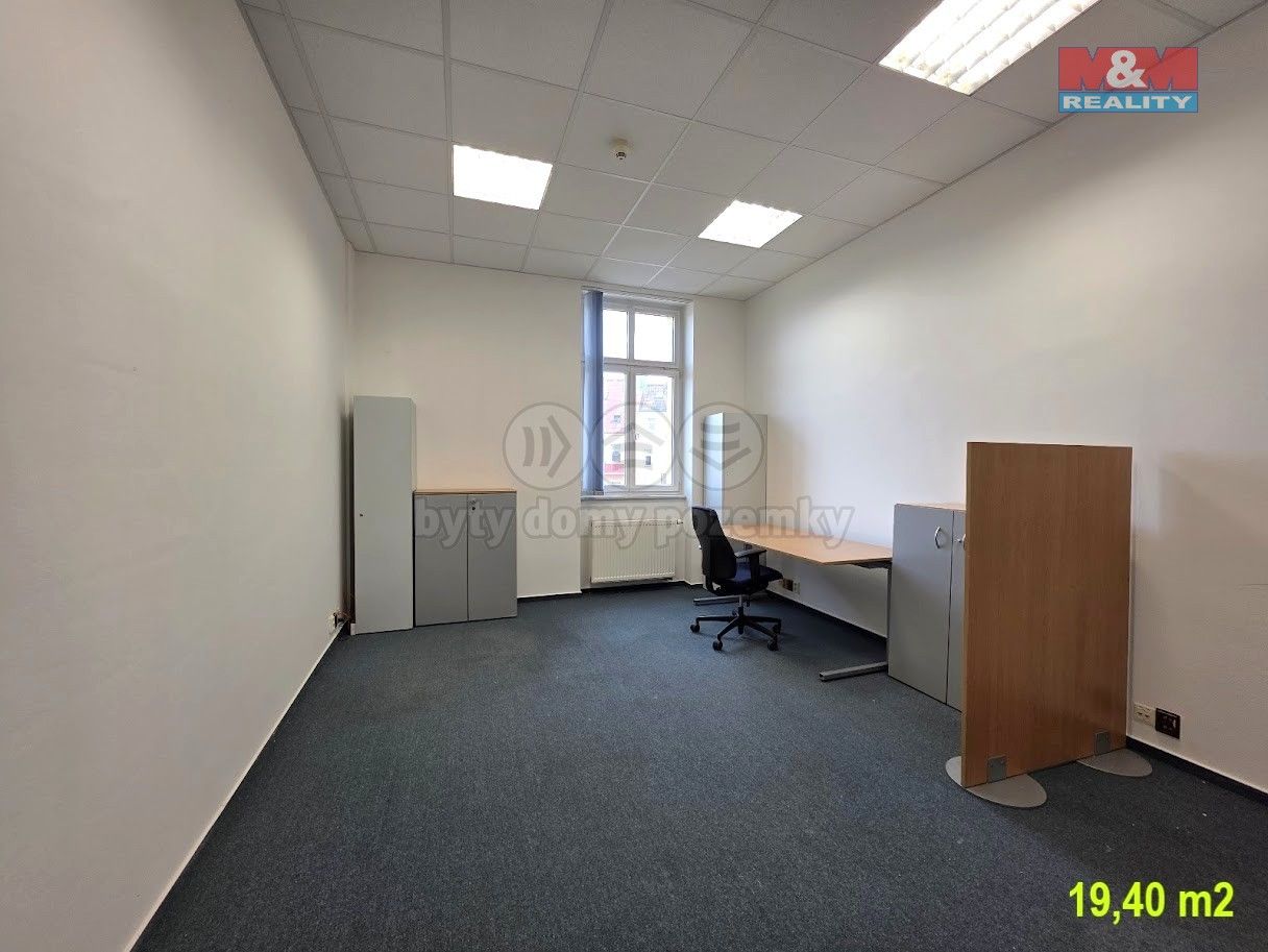 Pronájem kancelář - Májová, Cheb, 19 m²