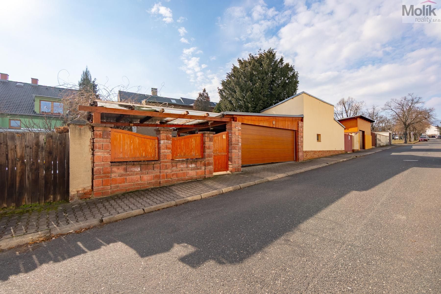 Prodej rodinný dům - Palackého, Dubí, 182 m²