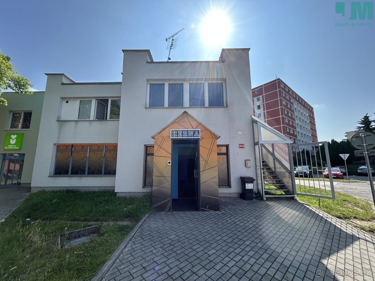 Obchodní prostory, Znojmo, 671 81