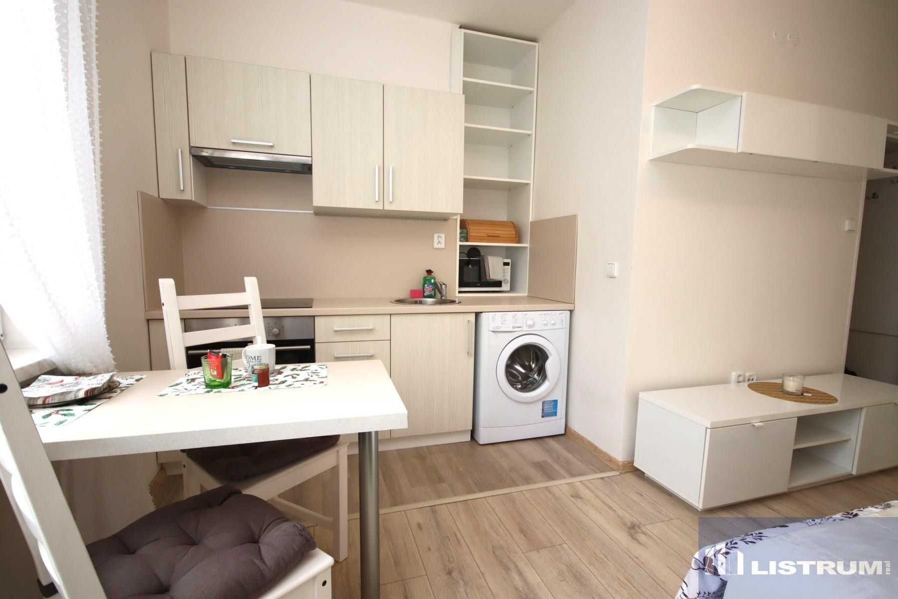 Pronájem byt 1+kk - Karvinská, Havířov, 22 m²
