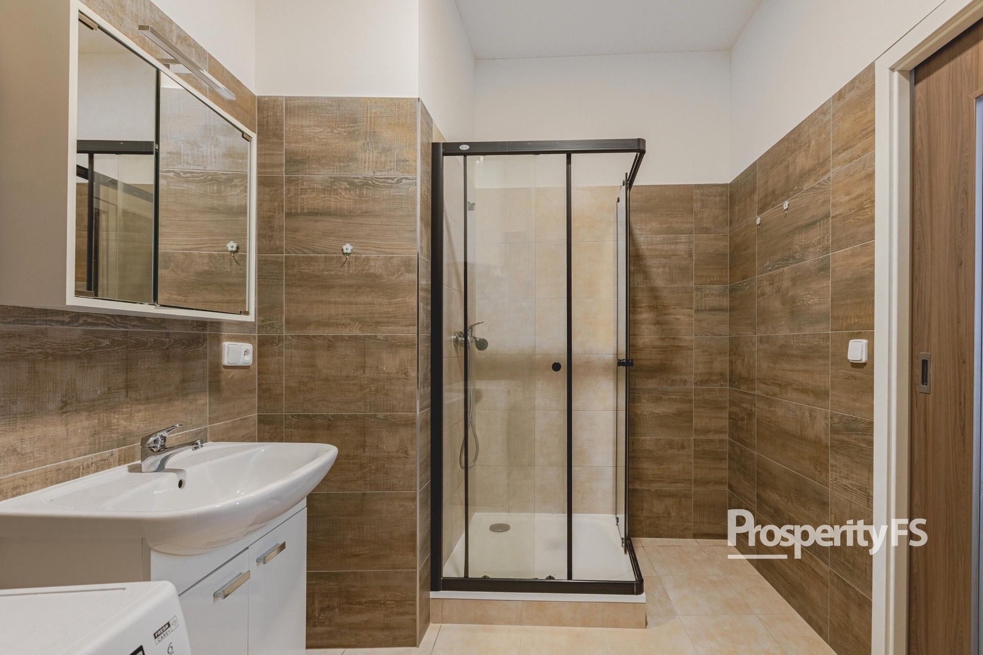 3+1, Dolní brána 49, Hostinné, 67 m² - 2