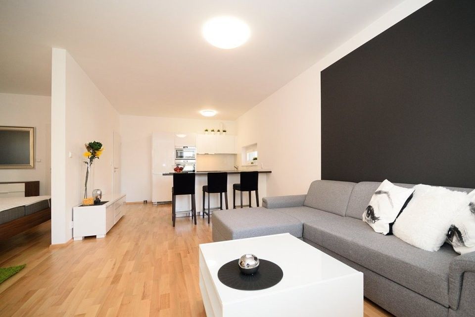 Byt 2+kk · 65 m² · Makedonská 618/9, Praha - 3
