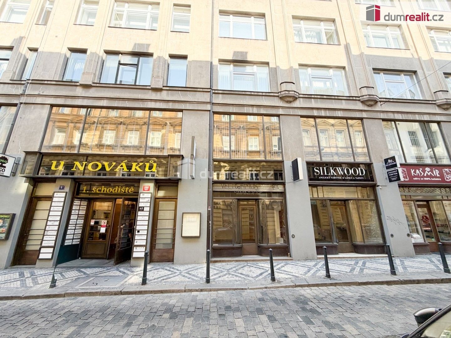 Obchodní prostory, V jámě, Praha, 60 m²