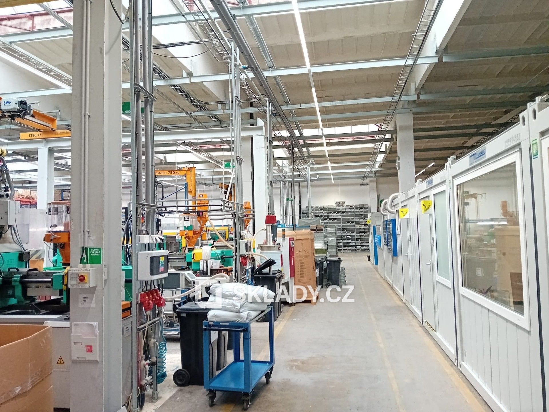 Pronájem sklad - Třebíč, 4 000 m² - 5