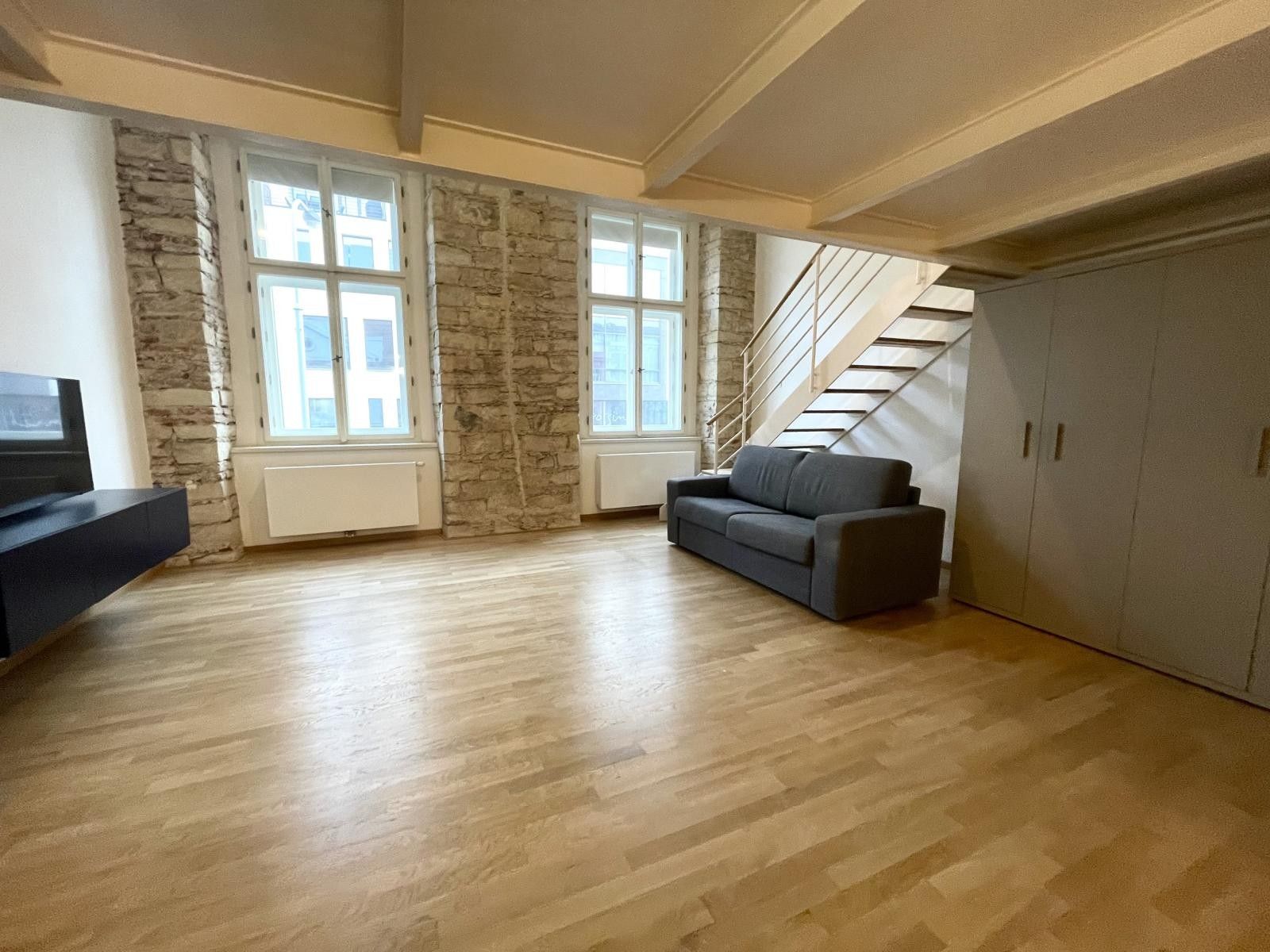 2+kk, Sokolovská, Praha, 97 m²