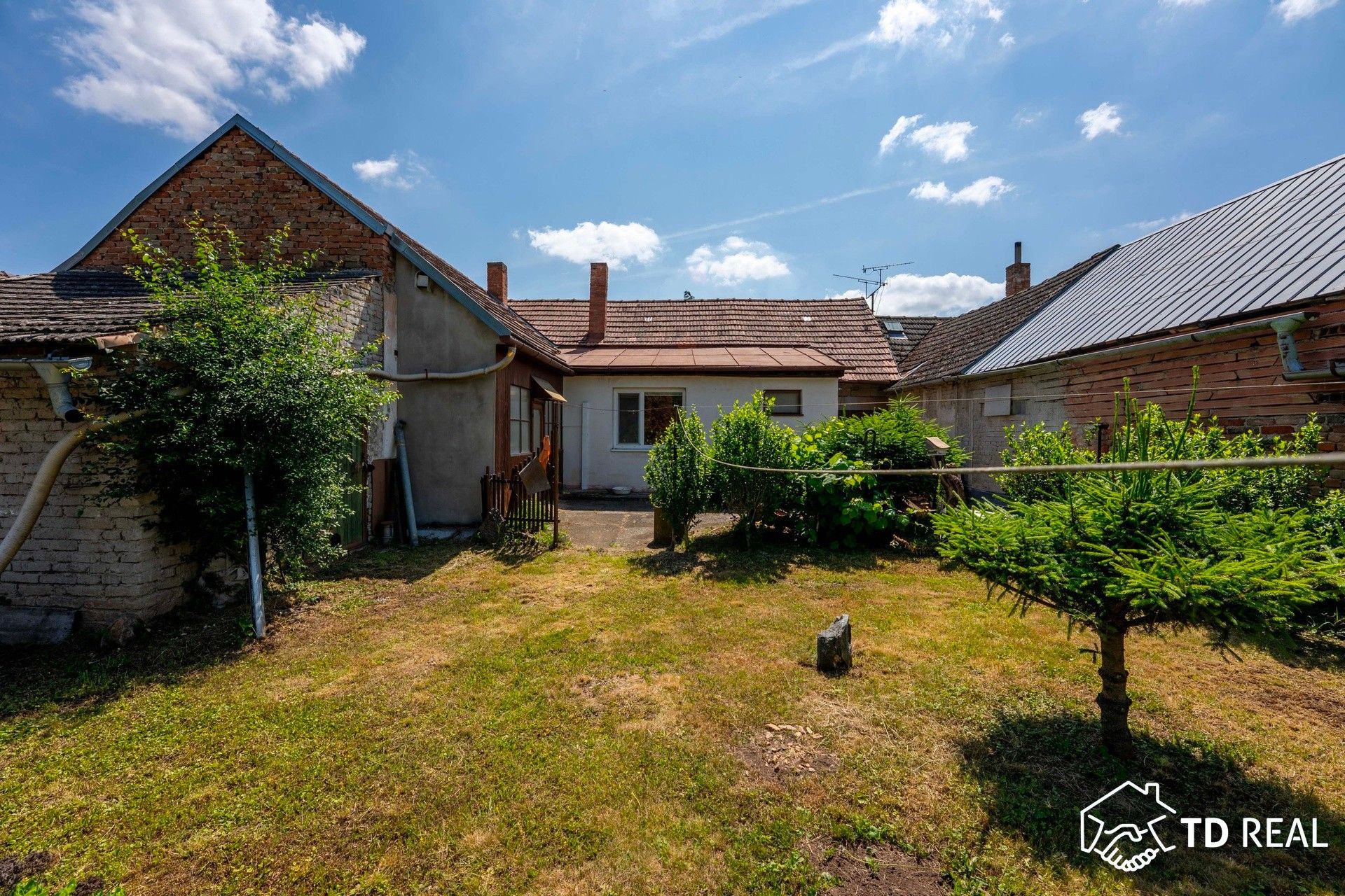 Prodej rodinný dům - Litobratřice, 54 m²