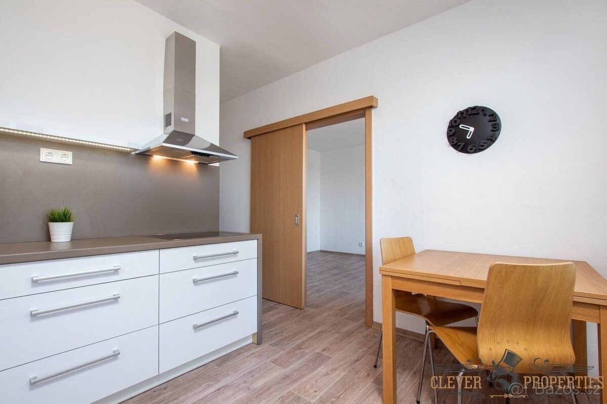 Prodej byt - Pardubice, 530 02