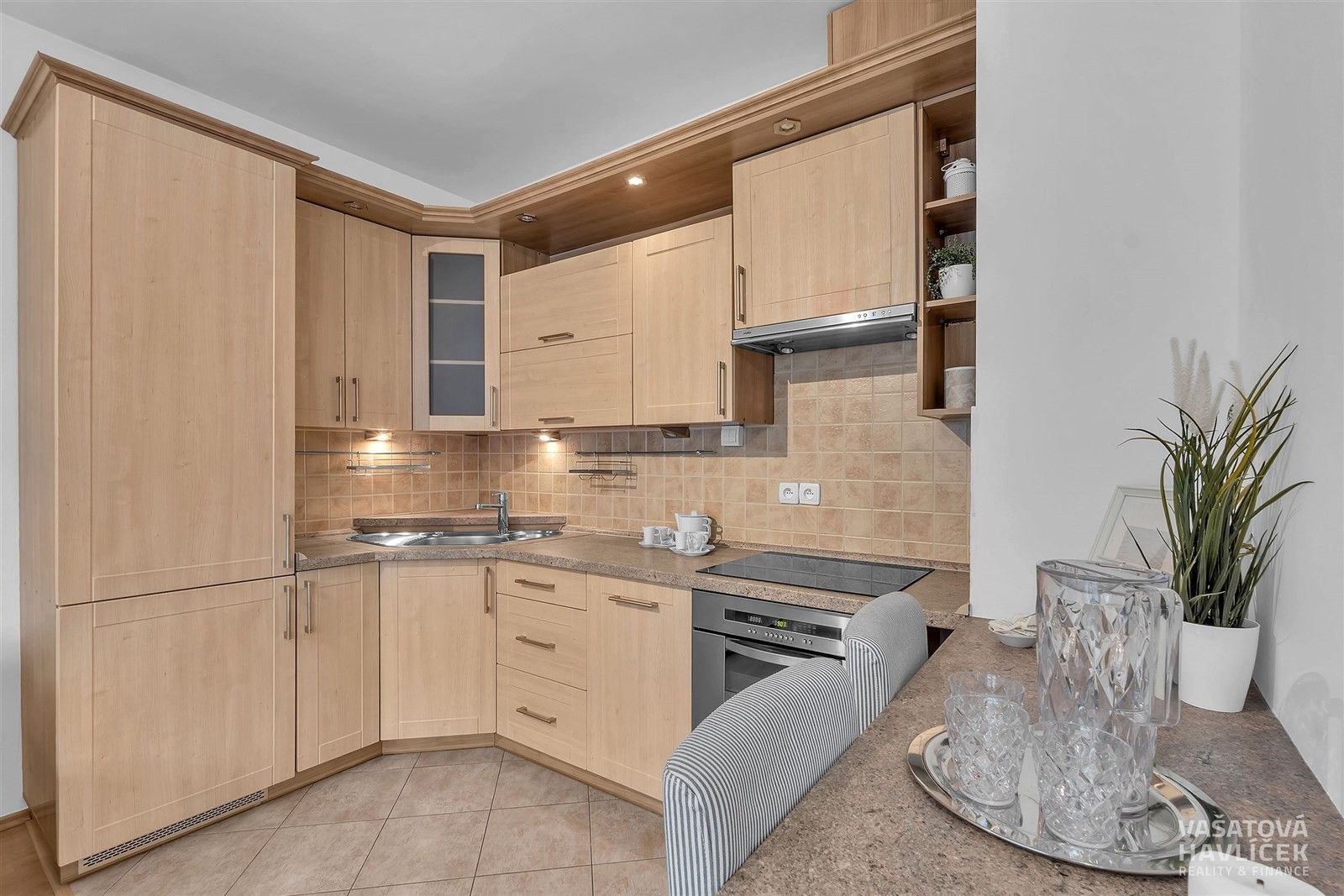 2+kk, Všehrdova, Hradec Králové Pražské Předměstí, 53 m² - 1