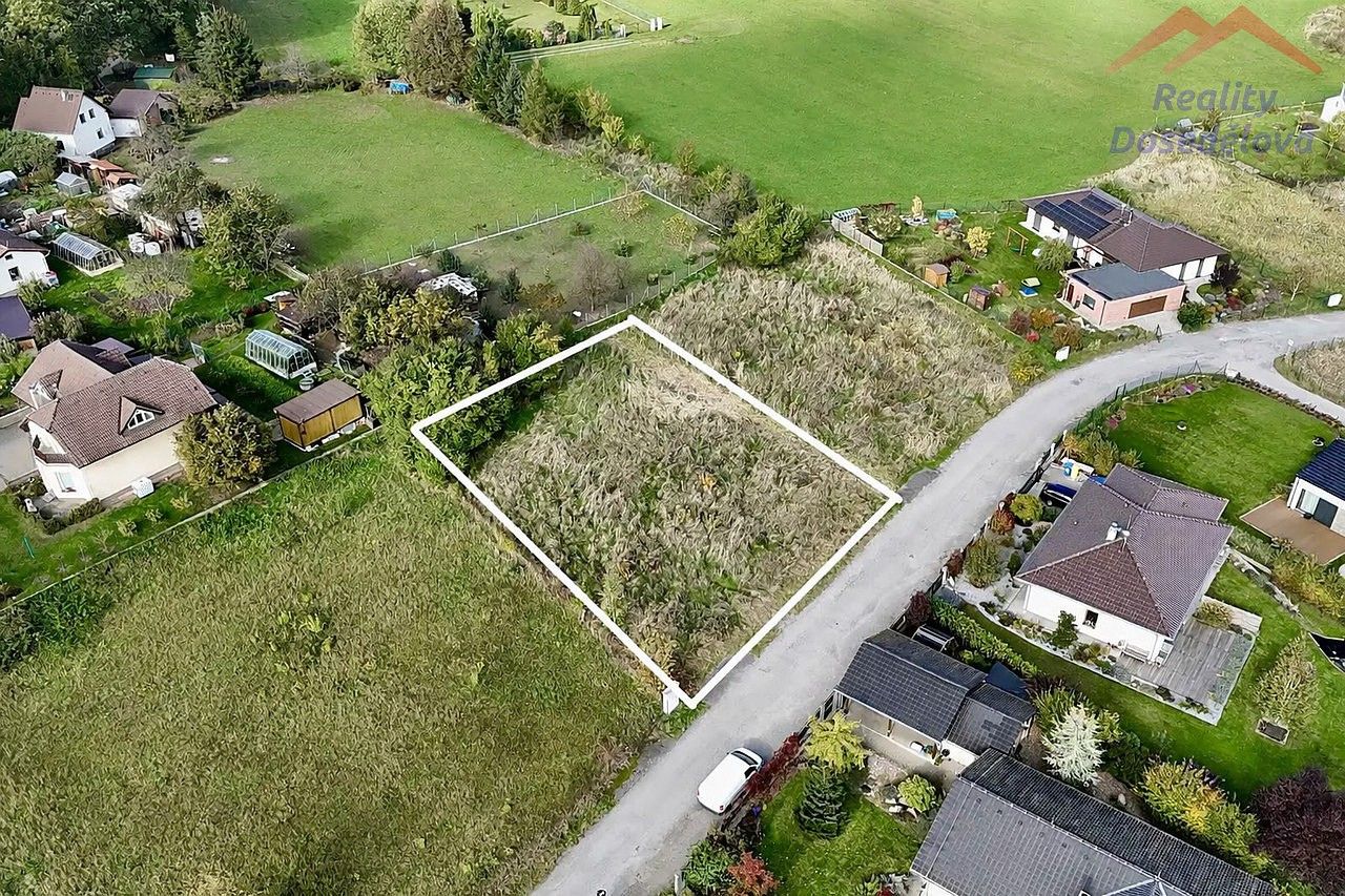 Pozemek pro bydlení, 1 255 m²
