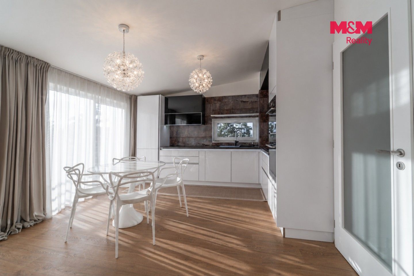 Byt 5+kk · 112 m² · Karlštejnská, Ořech - 3