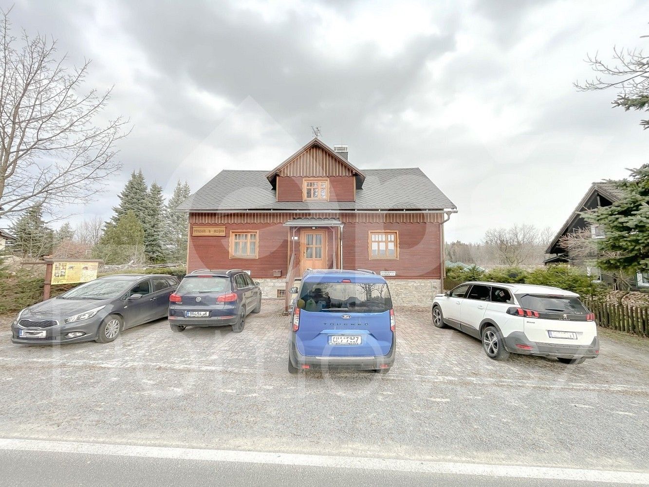 Ubytovací zařízení, Zlaté Hory - Rejvíz, okres Jeseník, Olomoucký kraj, 330 m² - 1