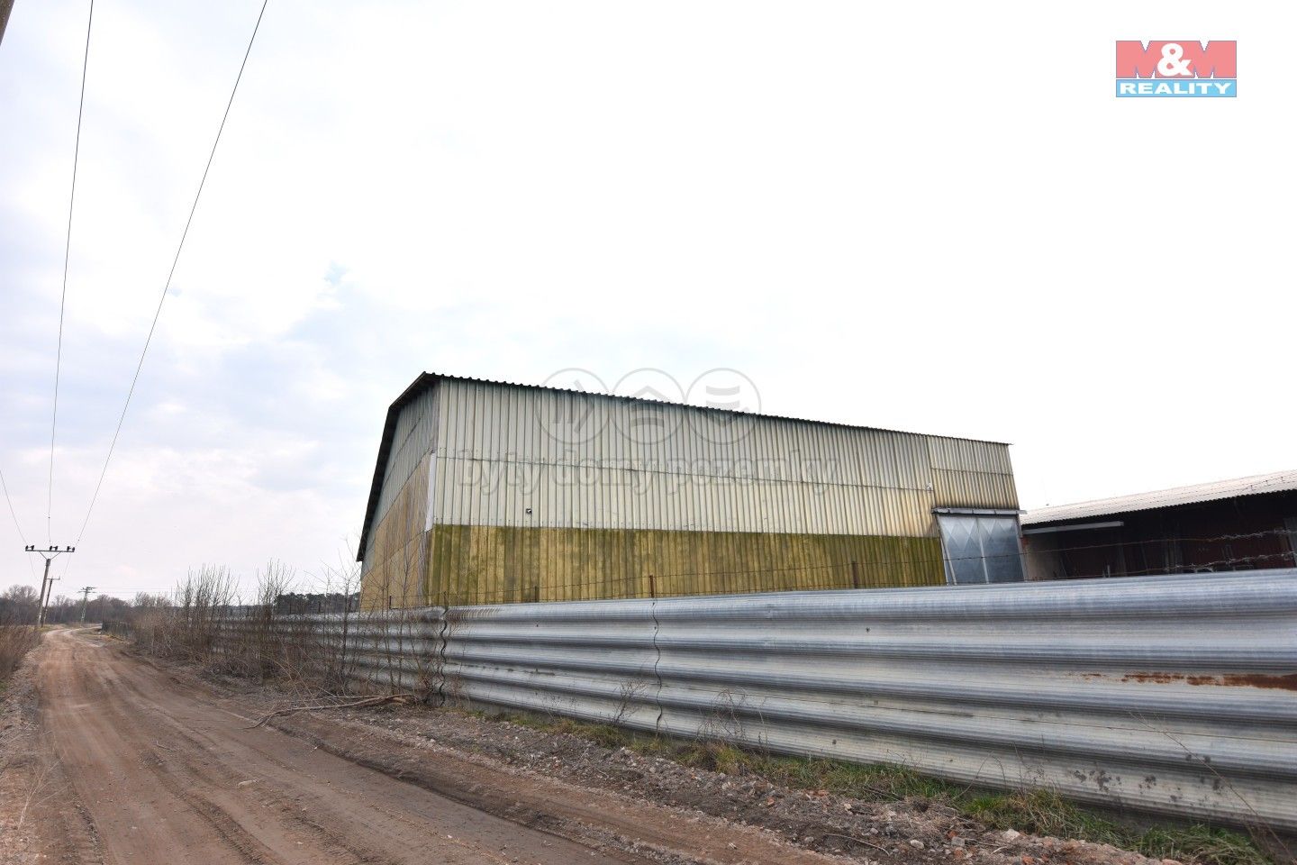 Sklady, Čečelice, 360 m²