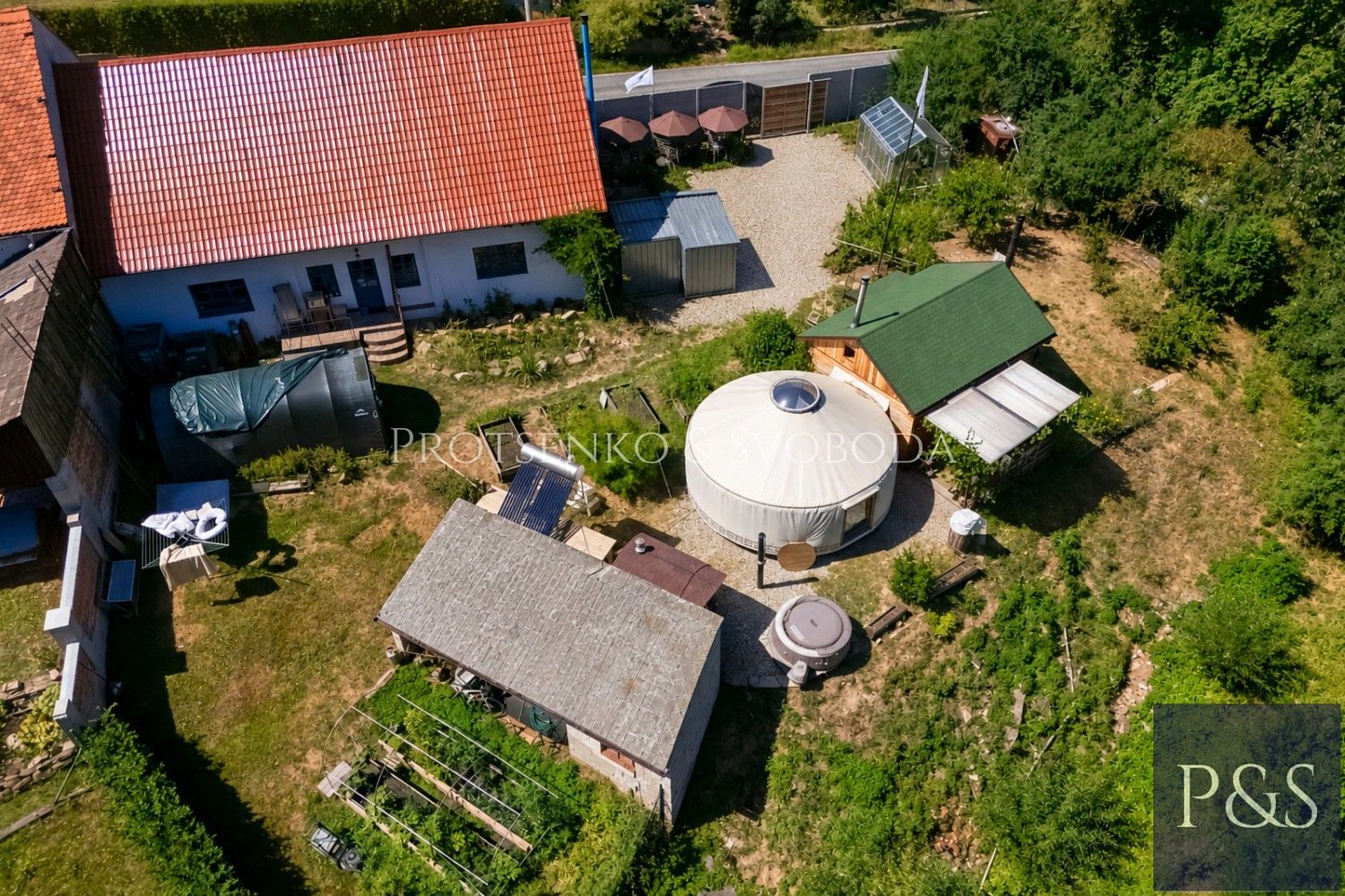 Ubytovací zařízení · 300 m² · Krumlovská, Lhenice, okres Prachatice - 4