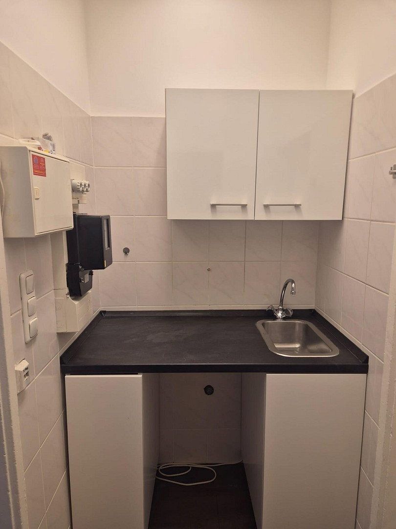 Pronájem kancelář - München Maxvorstadt Bayern 80335, 30 m² - 5